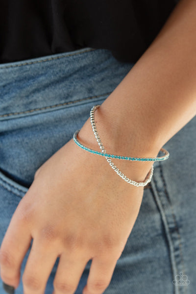 CHICLY CRISSCROSSED - BLUE BRACELET