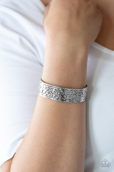 Read The VINE Print - Silver Bracelet