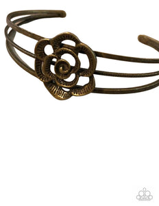 Rosy Repose - Brass Bracelet